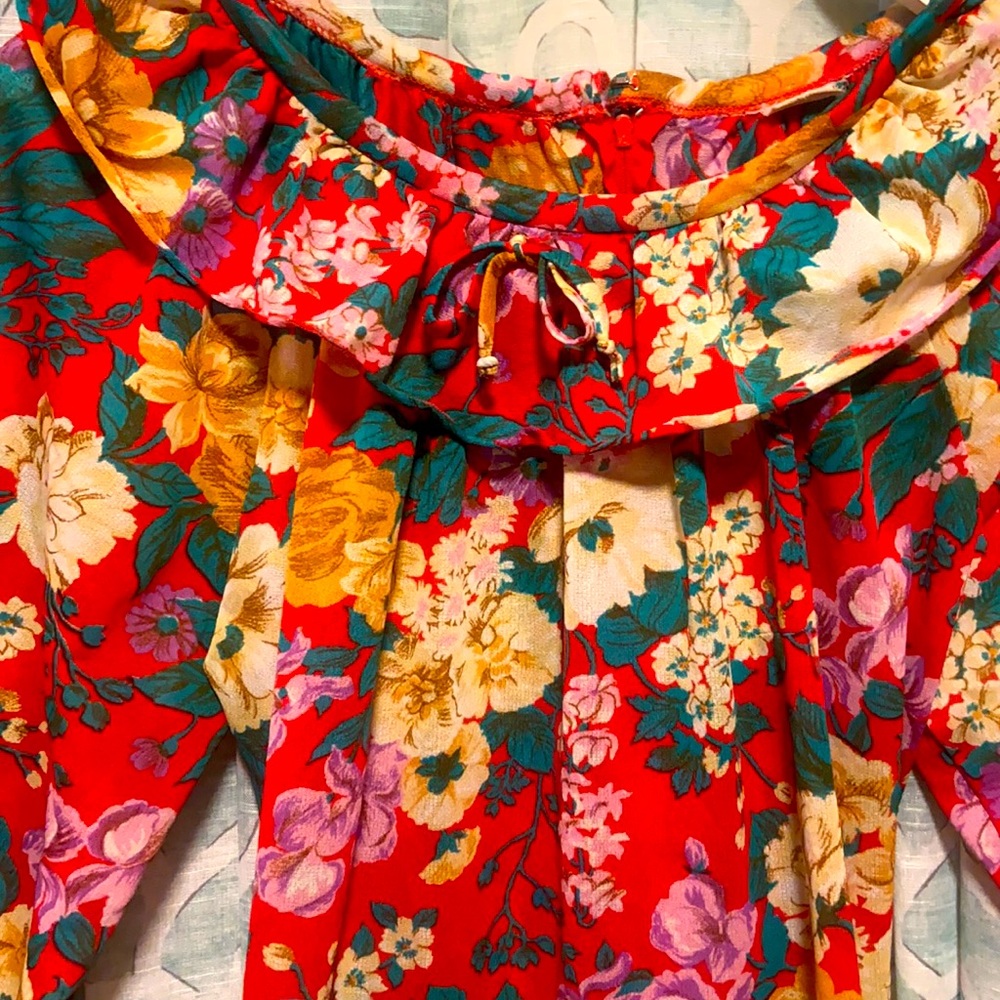 Vintage 70’s Cottagecore MIDI Dress with Ruffle Neck and Sleeve